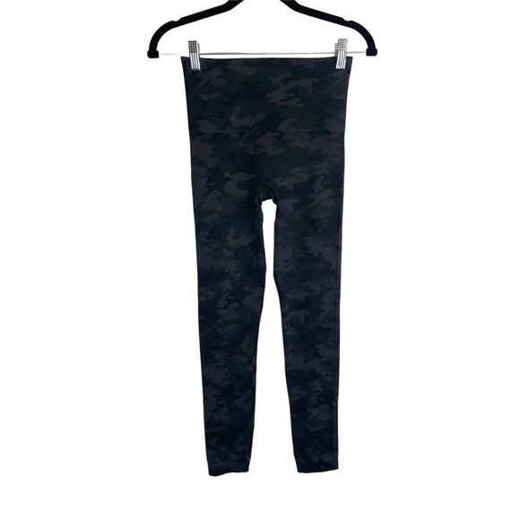SPANX Look at Me Now Seamless Black Camo Leggings-sz Small - Picture 4 of 9